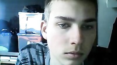 Gay Amateur Cum Shots Handjob Video: The Return of Cam 186
