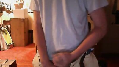 Young Jack Off Kings: Amateur Cum Shots & Handjobs on Cam