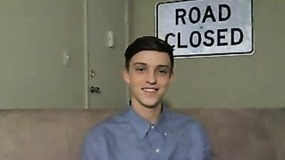 Let Me Show Off: A Gay Porn Solo Adventure!