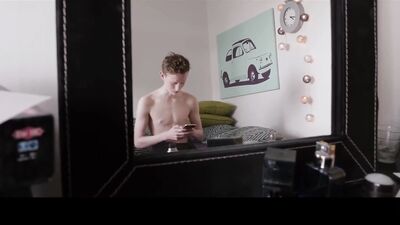 Él (Hann) * Corto de tema gay (Subtítulos en español)