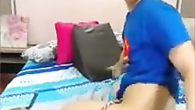 Sexy Dude Cum with a Plug in the Ass