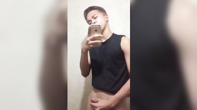 Twink Teen Vids His JO and Cum Shots