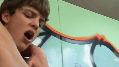 Deep Inside Raw Threesome