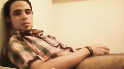 Leos Cumshot Handjob: The Ultimate Solo Experience