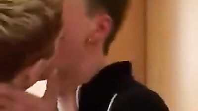 GayPornCuteDuoActionCumShotsBlondBoys