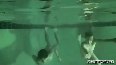 Water Boys - A Twin Twink Sex Session in the Pool