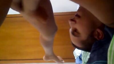 Gay Pornstar: Cum Eating Amateur