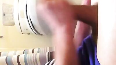 Cumming for Cash: Amateur Solo Cum Shots