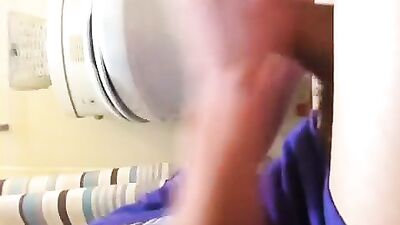 Cumming for Cash: Amateur Solo Cum Shots