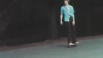 Solo Skateboard Action: The Ultimate Wanker Experience!