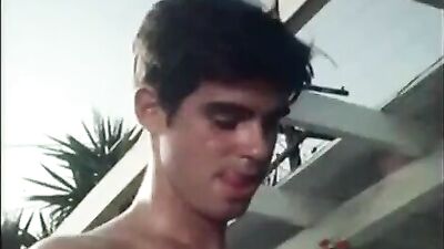 Red Bed Frenzy: Two Teens Going Wild!