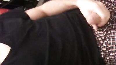 Hot teen, huge load: Amateur Cum Shots and Handjobs!