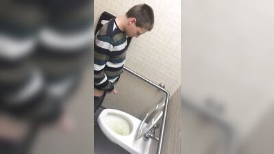 Outdoor Pissing Adventure - Straight Boys Fetish