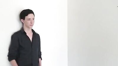 Young Twink Model Davey Brooks Gets Cumshots from Big Cocks