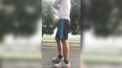 Cam 660: Amateur Cum Shots and Handjobs - The Ultimate Experience!