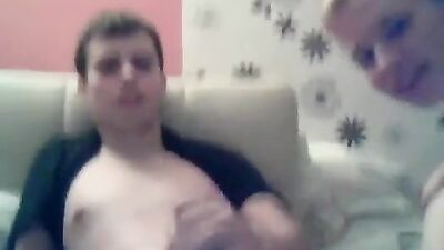 Gay Porn Amateur Lesson - Sucking and Jerking with Friends!