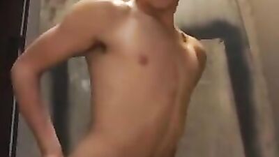 Hands On Cam: Amature Cum Shots Delight