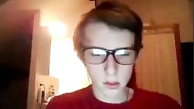 Jerking off nerdy boys: Web-Cam Solo
