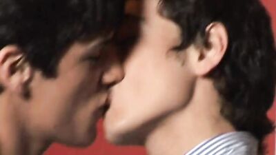 Latino Amateurs Take Control - Chicos2