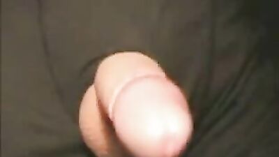 Le*aking Cumshots: A Gay Porn Video with Amateur Le*aks and Cum Shots!