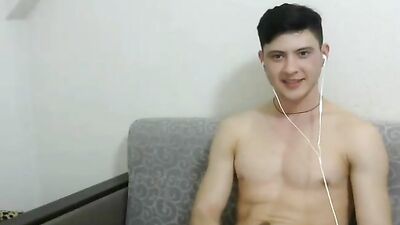 Gorgeous Amateur Big Cocks Solo Show: A Gay Porn Video Delight!