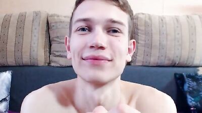 Blissful Blonds: Amateur Solo Boys Delight