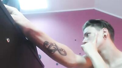 Gangbang Amateur Handjob Cam 818: Unleash Your Inner Beast!