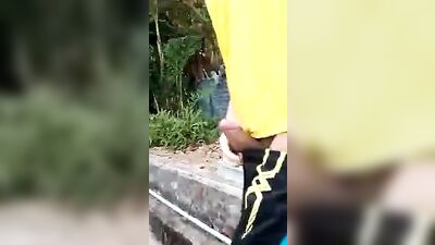 Golden Cum Shots Amateur Handjobs Cam 847: An Explosive Gay Porn Experience!