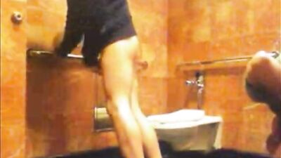 Gay Bathroom Hookup: Hardcore Amateur Action!