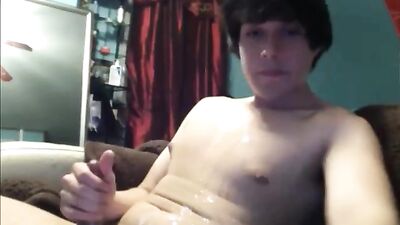 Unbelievable Load Revisited: Amateur Cum Shots Solo Explosion!