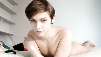 Gay Porn Video - Super Mignon Showing