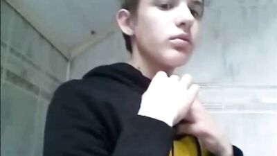 Blond Amateur Webcam Cum Shots: Shaved Lads New Adventure