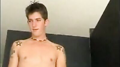 Daves Glory Holes Adventure: A Gay Porn Video