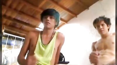 Gay Cams: Sweet Oral Action with Big Dick