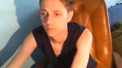 Young & Wild: Amateur Cam Solo Experience!