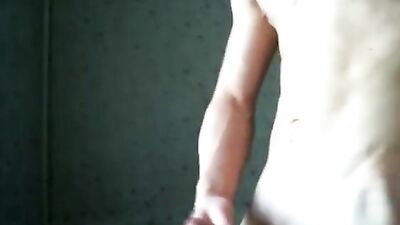 Muscle Guy Naked on Cam - Exposed Hardcore Muscles and Huge Cocks!