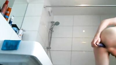 Amateur Ass Play: Backdoor Bathroom Fun