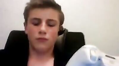 Young Blond Cam Boy: Dirty Solo Handjobs!