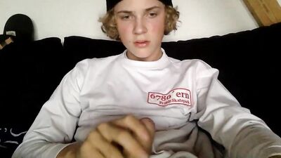 Thick Cock Blond Sk8 - Big Cocks Meet Hot Boys!