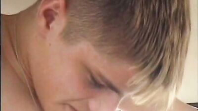 Hot Blond Driver Gets Fully Relieved on the Roadside