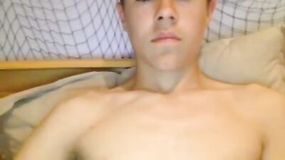 Gangbang Amateurs Cum Shots Handjob - Cam1212 Experience the rawest and hottest gay porn video with amateurs who are ready to blow your mind away with their handsome looks and wild sexual desires!