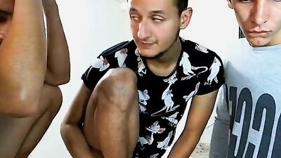 Gangbang Amateurs: Handjob Heaven!