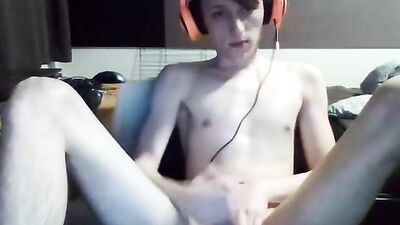 Young Boys Handjob & Cumshot Showdown - Webcam Edition!