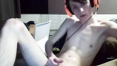 Young Boys Handjob & Cumshot Showdown - Webcam Edition!