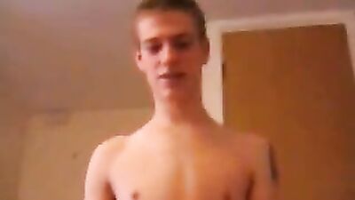 British Bulges: Amateur Bareback Ass Play