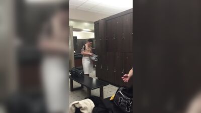 Gay Spy Cam: Straight Boys Big Cocks Voyeur