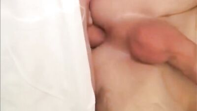 Gay Porn Penetration: Amateur Bareback Action!