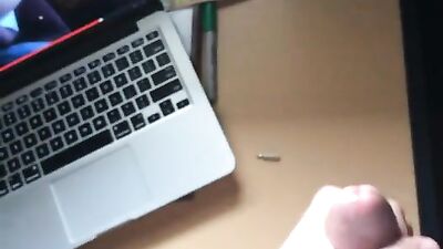 Desk Wank: Amateur Cum Shots Solo - One-Handed Orgasms on the Job!