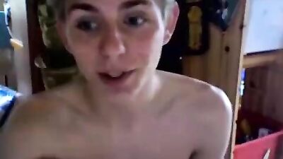 Gay Web-Cam Masturbation - Cum Shots with Cute Boys