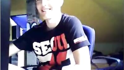 M010 - Web-Cam Wank With a Friend